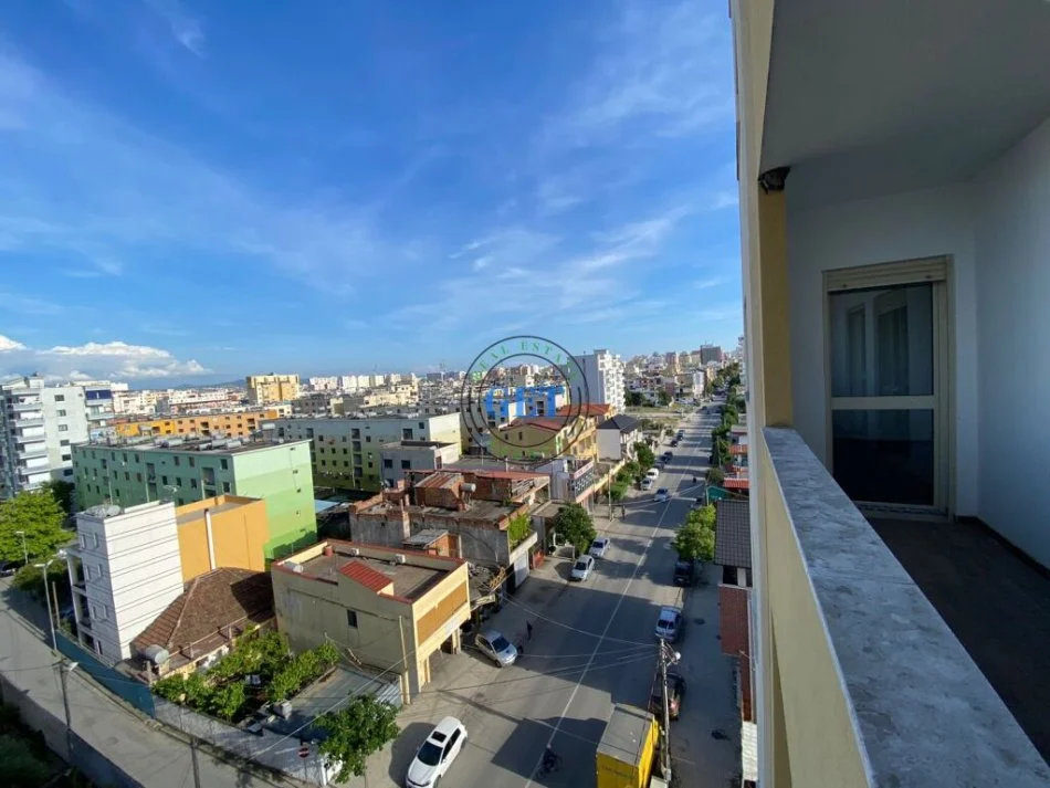 Durres, shitet apartament 2+1+Ballkon, Kati 6, 99 m² 95,000 € (Spitali Rajonal,Durres)