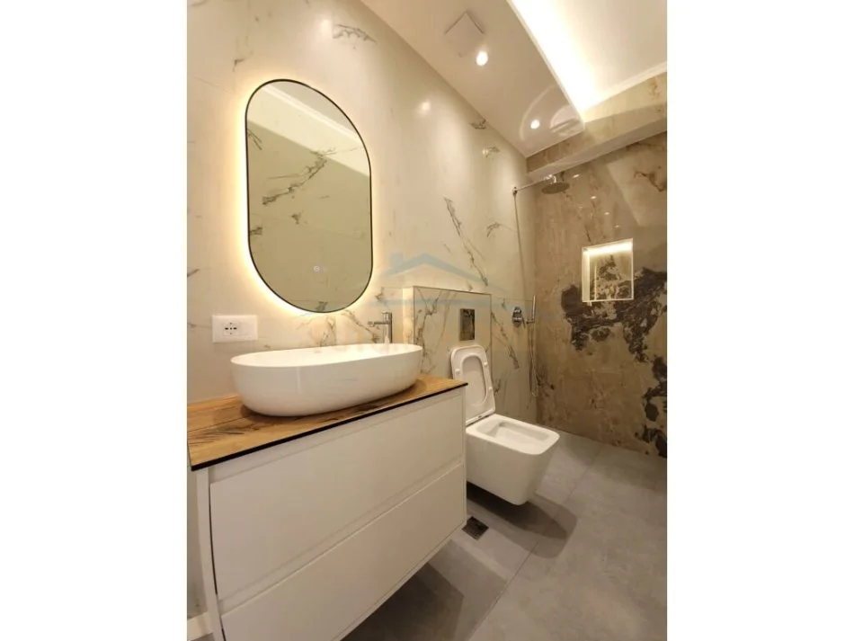 Tirane, shitet apartament 2+1 Kati 7, 95 m² 210.000 € (ZOGU I ZI)