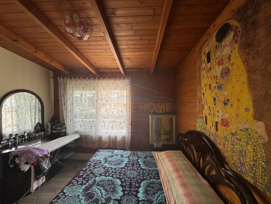 Tirane, shes 2+1 , 175.000 € (Blloku)