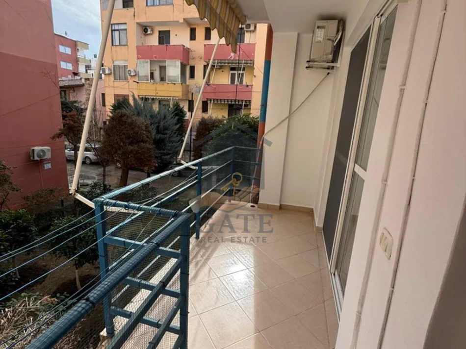 Durres, shitet apartament 1+1 Kati 2, 73 m² 115.000 € (Golem)