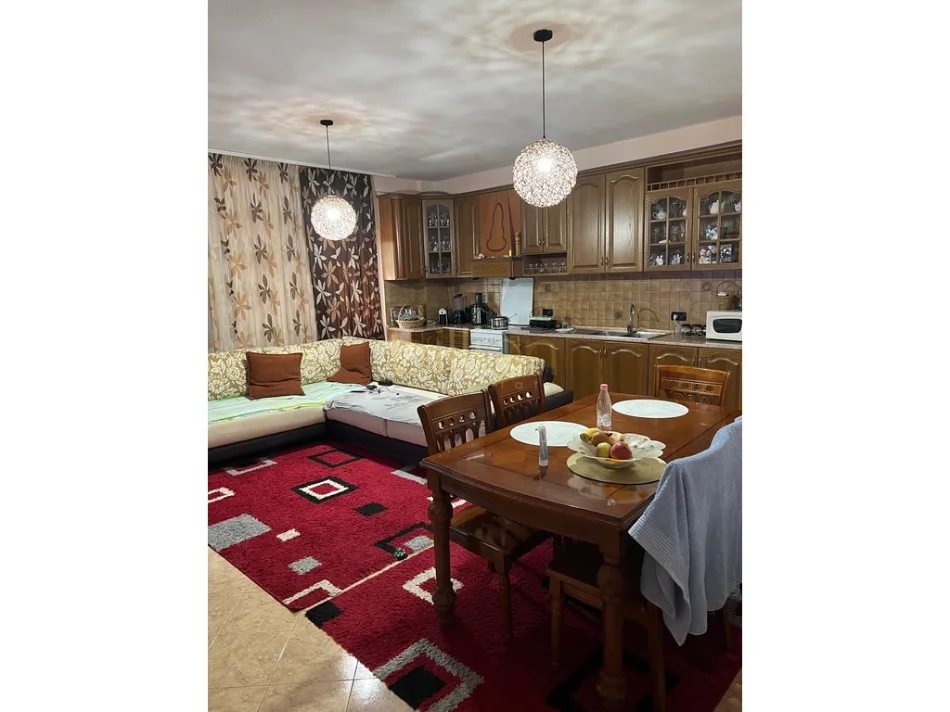 Tirane, shitet 2+1 , 100 m² 180.000€ (Don Bosco)