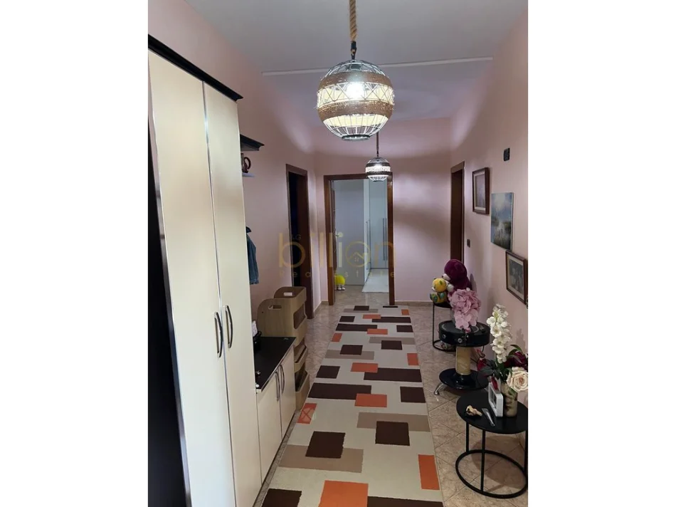 Tirane, shitet 2+1 , 100 m² 180.000€ (Don Bosco)