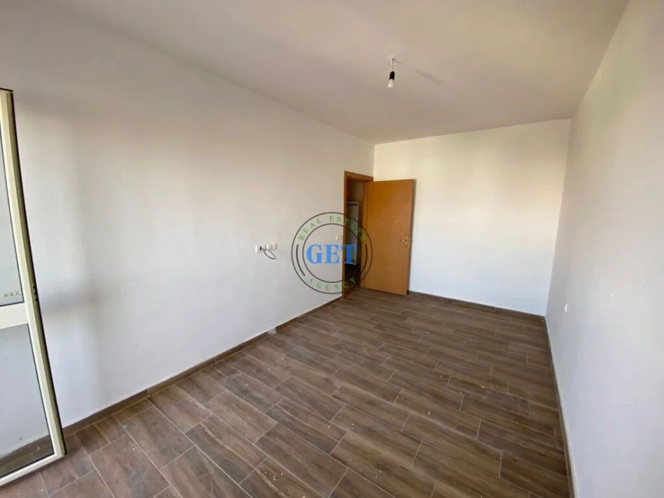 Durres, shitet apartament 2+1+Ballkon, Kati 6, 99 m² 95,000 € (Spitali Rajonal,Durres)