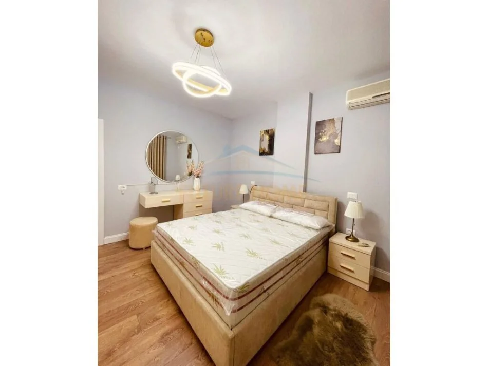 Tirane, jepet me qera 2+1 Kati 2, 100 m² 630 € (Ish Parku i Autobuzave)