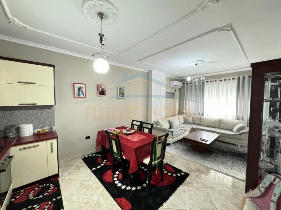 Tirane, shitet 2+1, Kati 4, 94 m² 123,000 € (Astir)