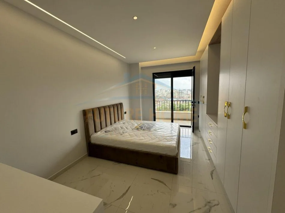 Tirane, jepet me qera apartament 1+1, Kati 9, 74 m² 550 € (UNAZA E RE)