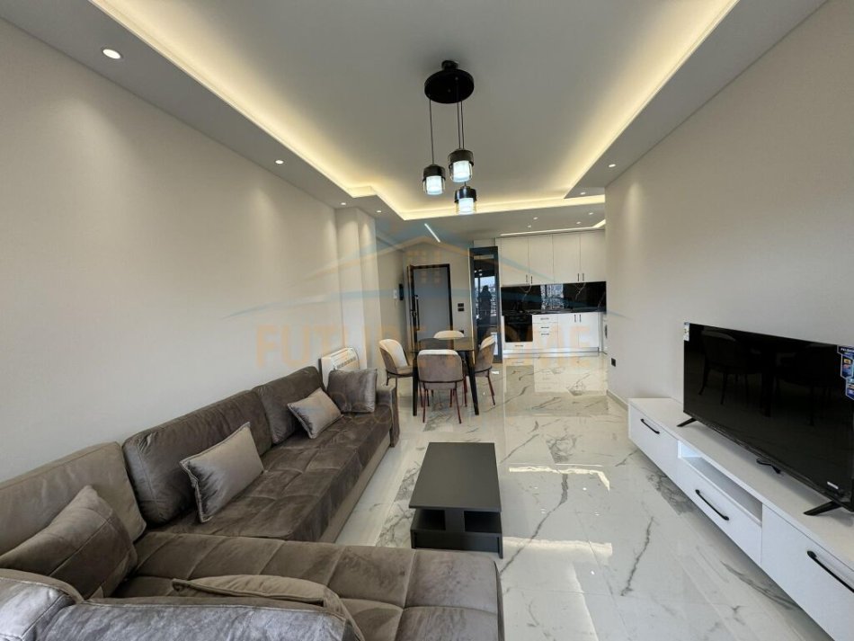 Tirane, Qera apartament 1+1, , 74 m² (UNAZA E RE)