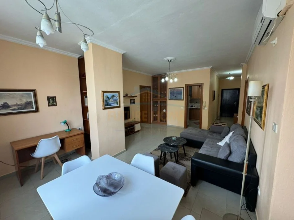 Tirane, jepet me qera apartament 2+1, Kati 3, 90 m² 700 € (GARDA)