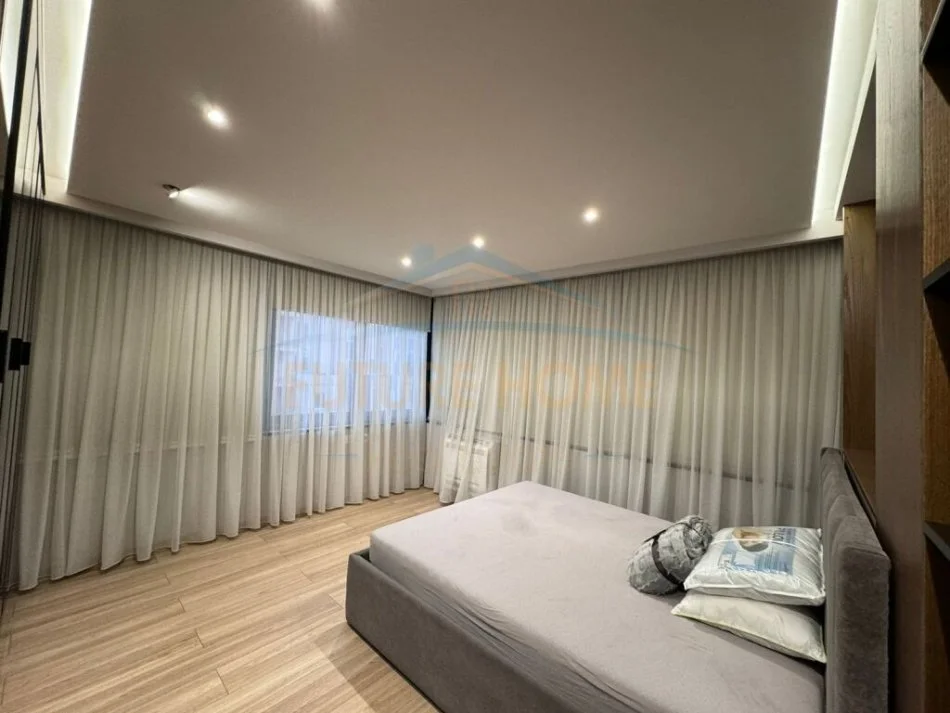 Tirane, shitet apartament 3+1+Aneks+Ballkon Kati 5, 131 m² 340.000 € (ISA BOELTINI)