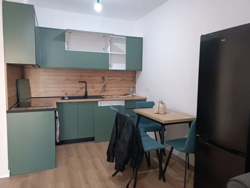 Shqiperi, jap me qera apartament 1+1 Kati 3, 1 m²