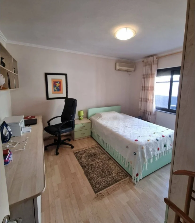 jepet me qera apartament 2+1 Myslym Shyr , 700 € (astir)
