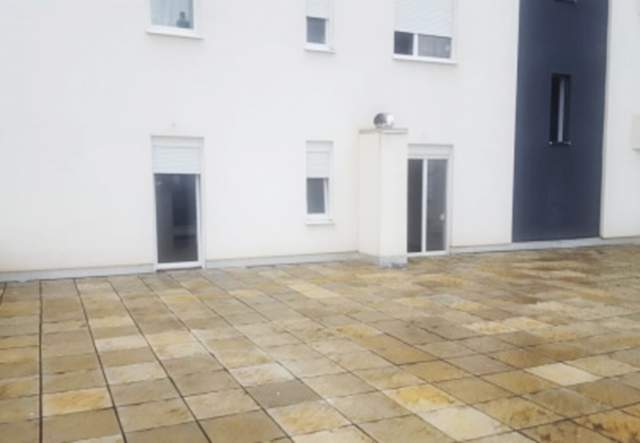 Tirane, shitet apartament 230 m² 140.000 Euro