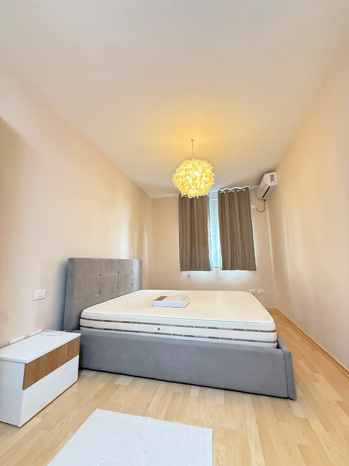 Tirane, jepet me qera apartament 2+1 Kati 2, 90 m² 720 € (Kompleksi Magnet)