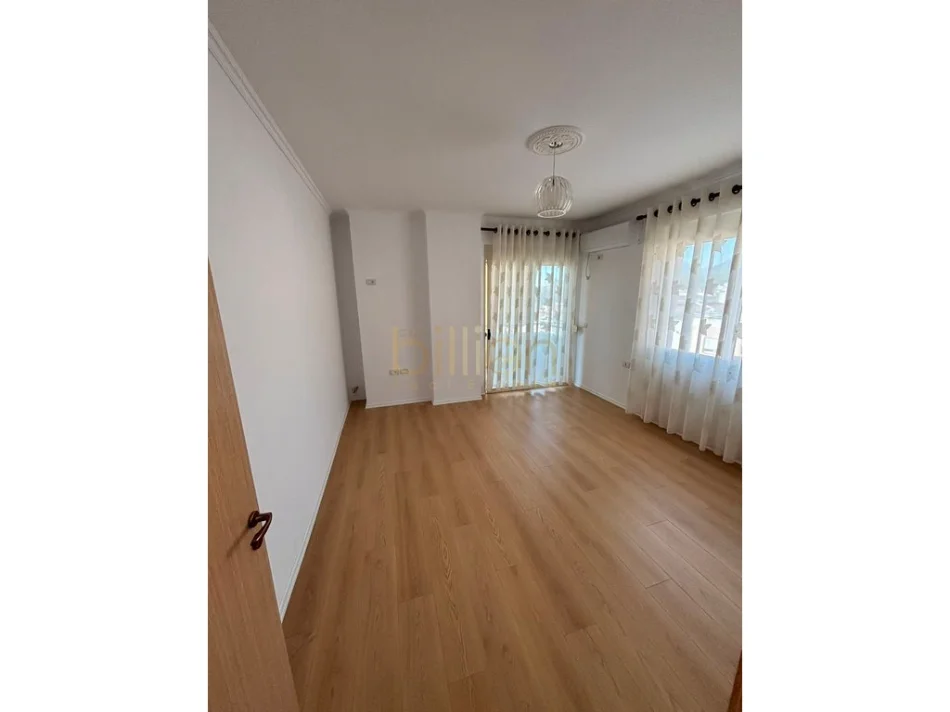 Tirane, shitet 2+1 , 89 m² (Fresk-rruga e Dajtit)
