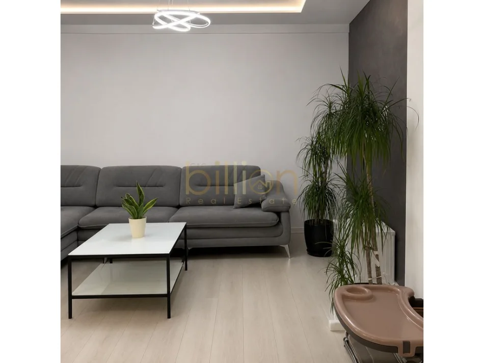 Tirane, shitet 2+1+Ballkon , 155 m² (Astir)
