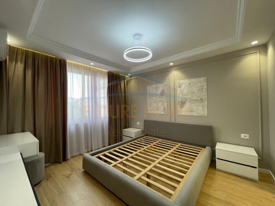 Tirane, shitet apartament 1+1+Ballkon Kati 3, 54 m² 148,000 € (21 Dhjetori)