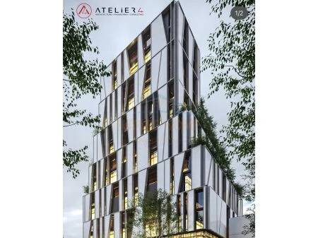 Shitet, Ambient Per Zyra, Rruga e Barrikadave, Tiranë. AREA41133