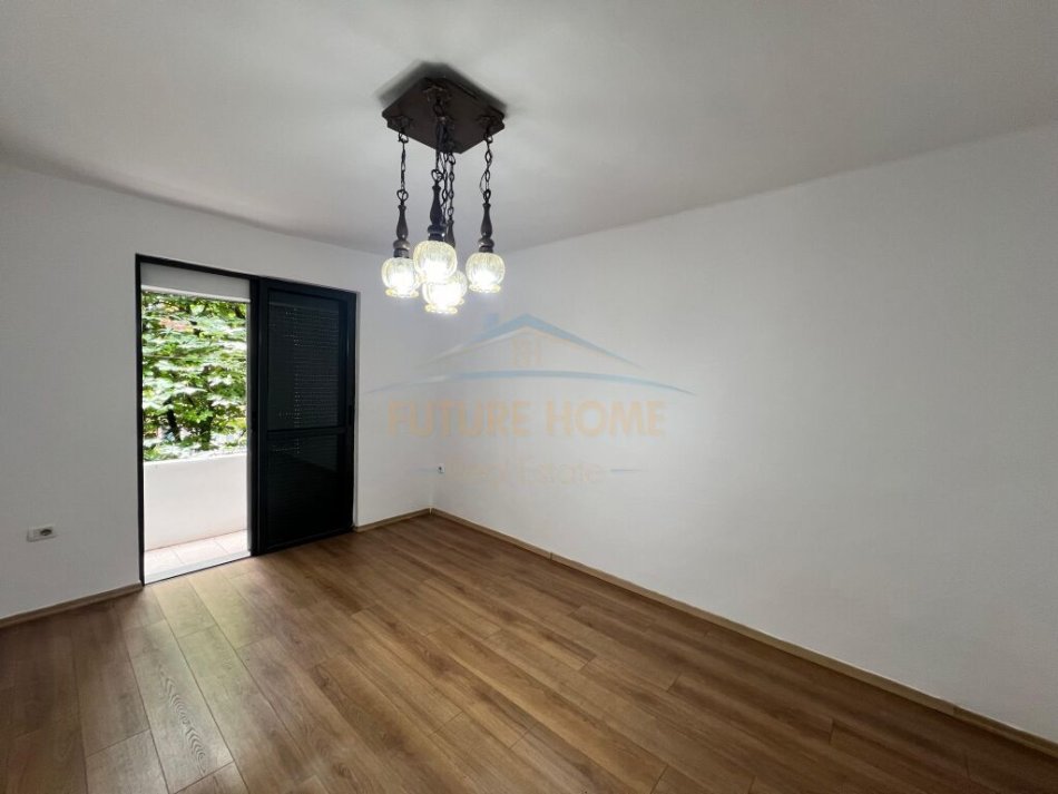 Tirane, shitet apartament 1+1, Kati 4, 45 m² 130,000 € (Blloku)