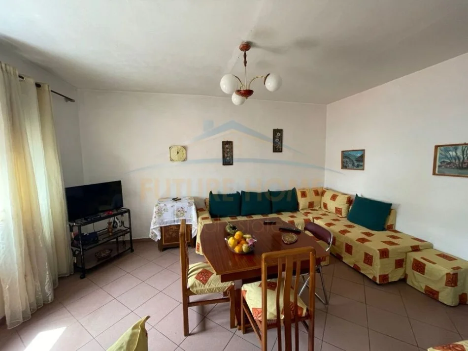 Tirane, jepet me qera apartament 2+1 Kati 2, 73 m² 450 € (21-Dhjetori)