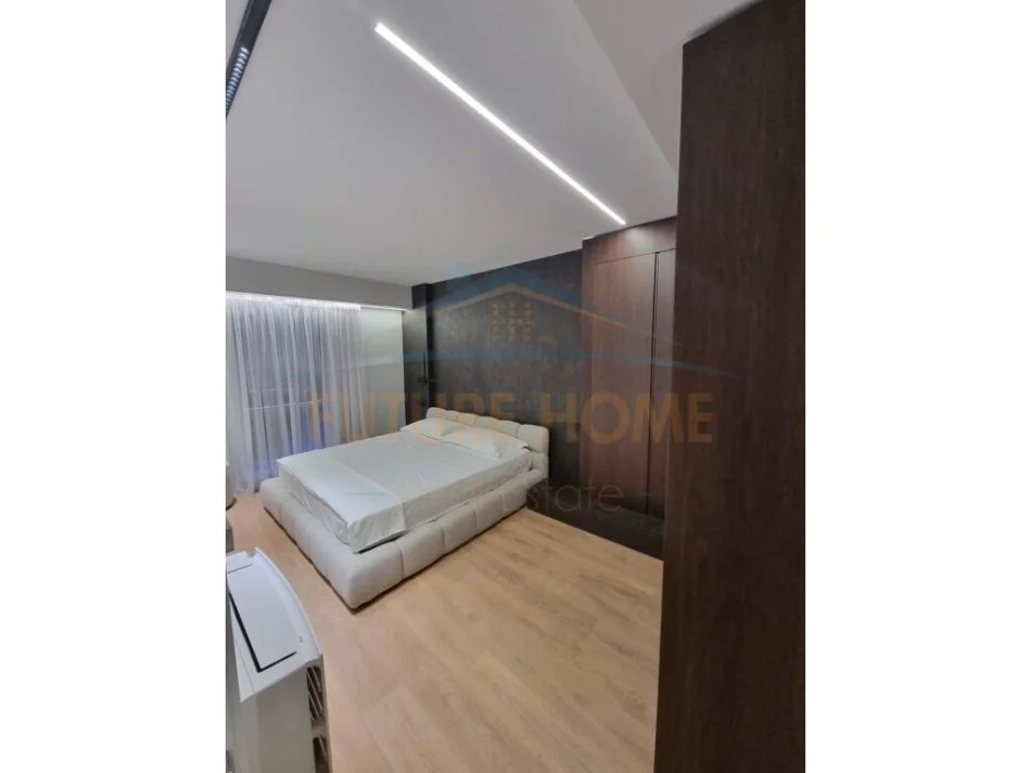 Tirane, shitet apartament duplex Dublex Kati 12, 187 m² 440.000 € (GARDEN BUILDING)