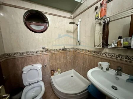 Tirane, shitet apartament 2+1 Kati 8, 132 m² 335000€ (RRUGA E KAVAJES)