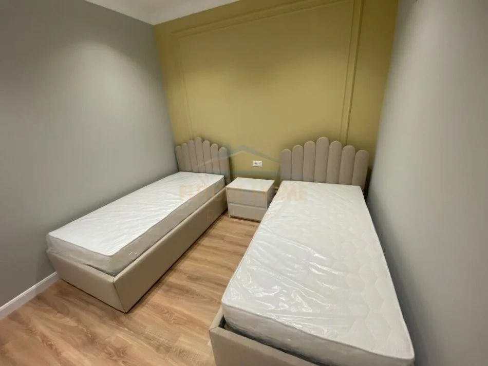 Tirane, jepet me qera apartament 2+1 Kati 9, 84 m² 650 € (Rruga e Dibres)