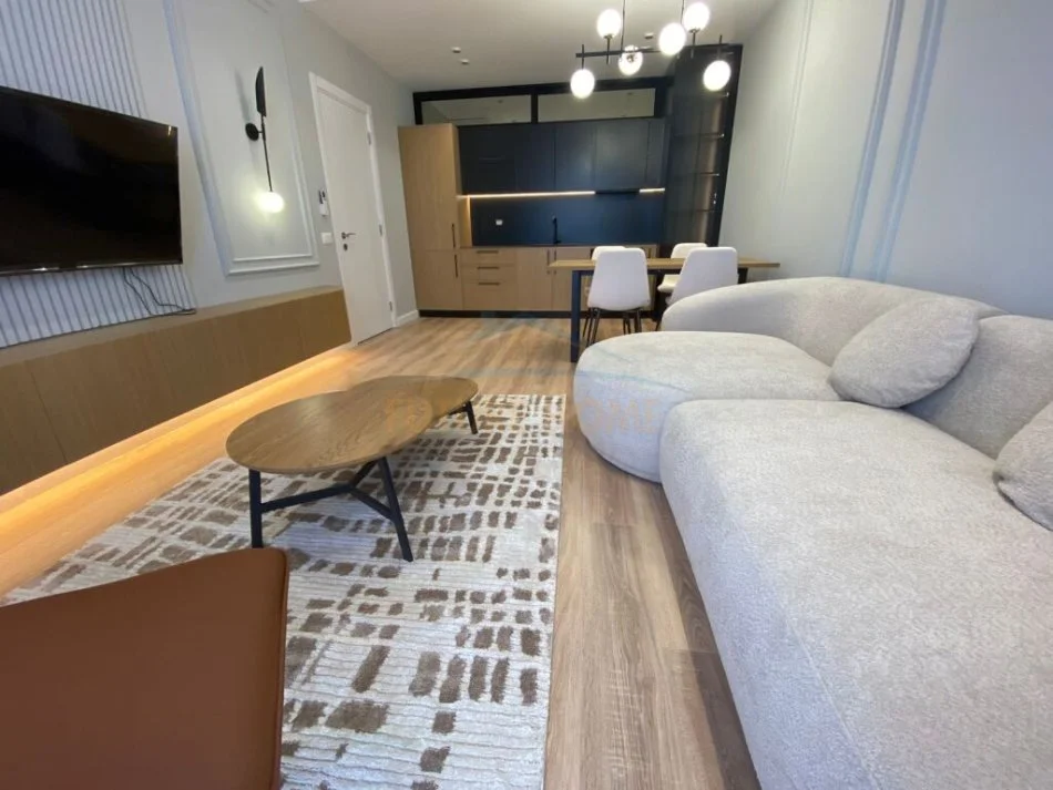 Tirane, jepet me qera apartament 2+1 Kati 9, 84 m² 650 € (Rruga e Dibres)