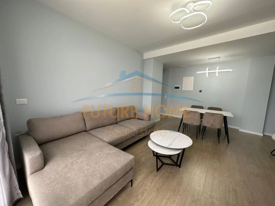 Qira, apartament 1+1+ post parkimi, rruga e Kosovareve, 1000 EUR/muaj