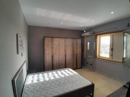 Tirane, jepet me qera apartament 1+1 Kati 2, 45 m² 450 € (Qyteti Studenti)