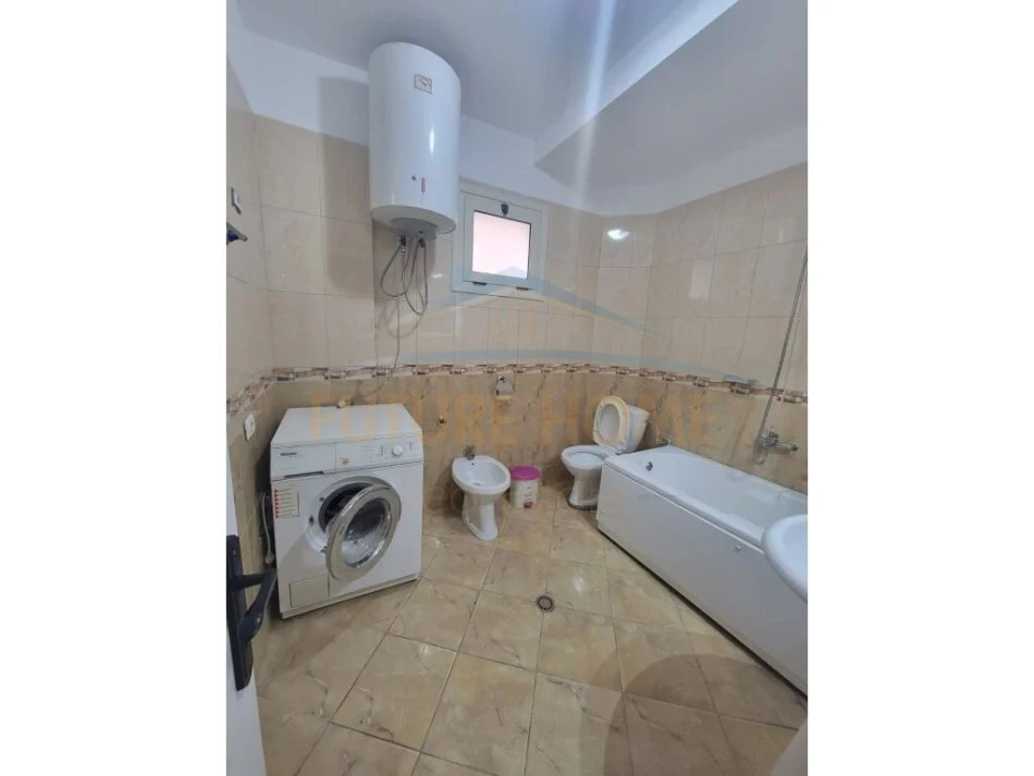 Tirane, jepet me qera apartament 1+1 Kati 1, 50 m² 350 € (Porcelan, Tiranë)