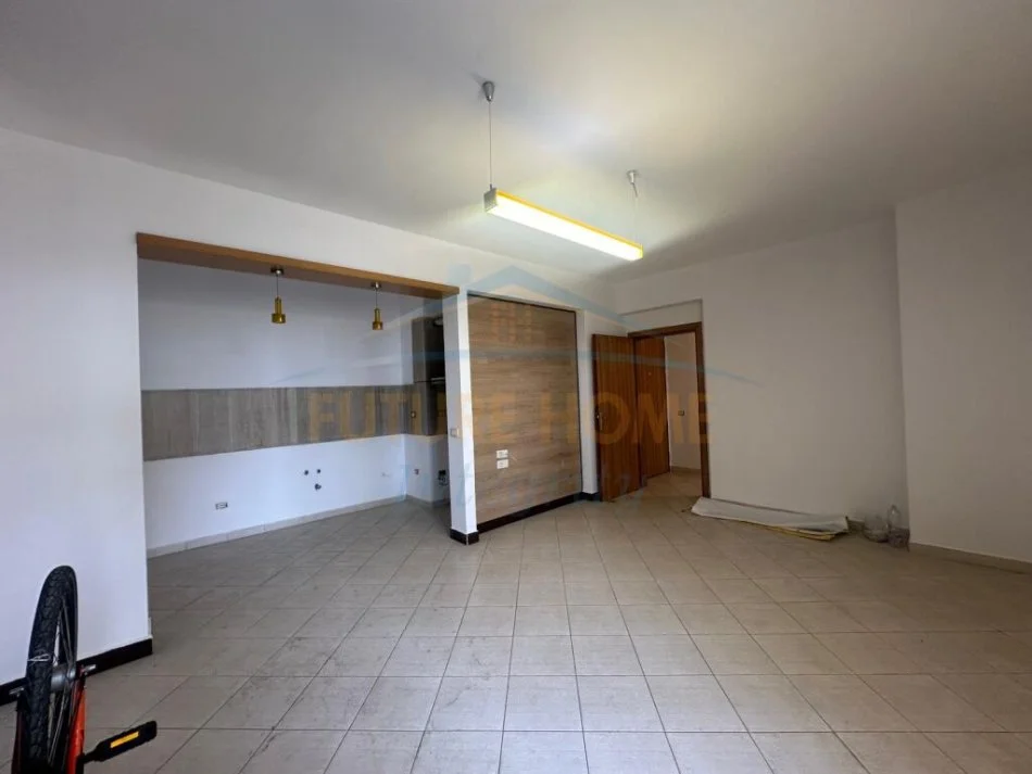 Tirane, shitet apartament 2+1 Kati 11, 101 m² 170,000 € (RRUGA E KAVAJES)