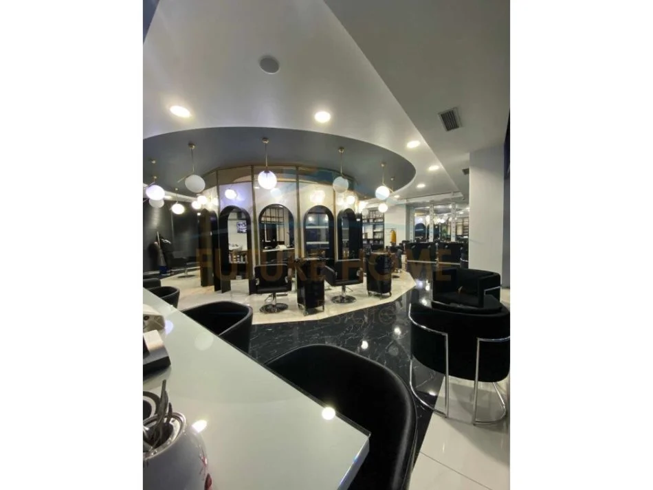 Tirane, shitet apartament Kati 1, 127 m² 145,000 € (UNAZA E RE)