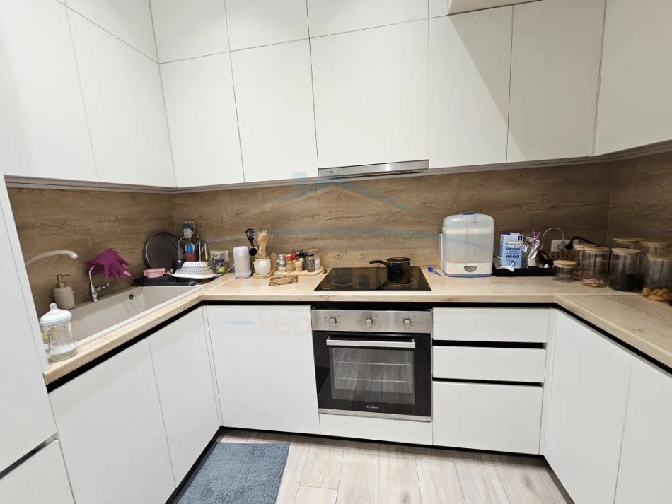 Durres, shitet apartament 2+1 Kati 3, 81 m² 134.000 € (LAGJA 3, DURRES)