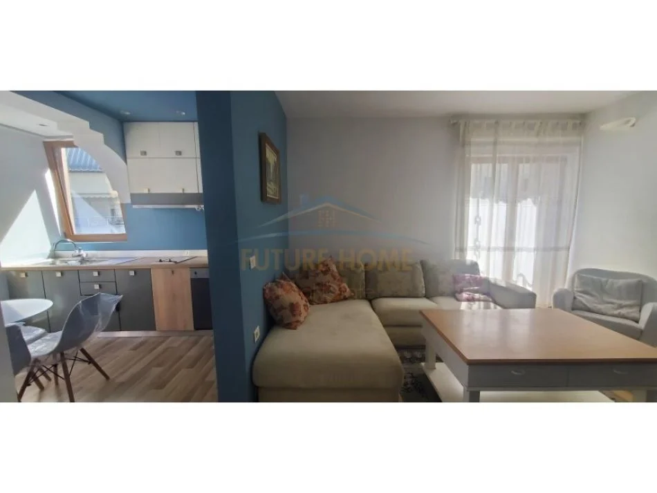Tirane, jepet me qera apartament 1+1 Kati 6, 70 m² 600 € (MYSLYM SHYRI)
