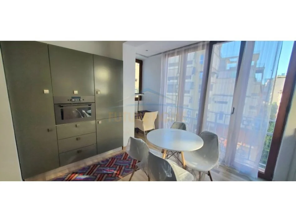 Tirane, jepet me qera apartament 1+1 Kati 6, 70 m² 600 € (MYSLYM SHYRI)