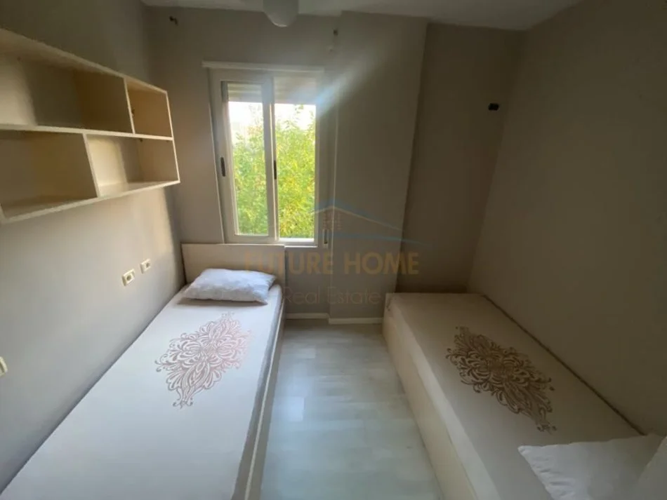 Tirane, jap me qera apartament 2+1+Ballkon Kati 2, 430 €
