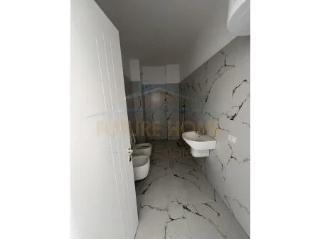 Tirane, shitet apartament 2+1 Kati 5, 80 m² 120.050 € (UNAZA E RE)