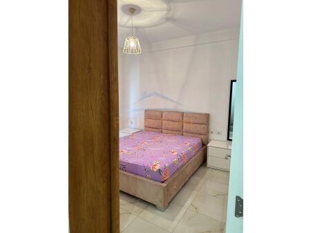 Tirane, jepet me qera apartament 1+1 Kati 3, 68 m² 450 € (Hysni Rusi, Unaza e Re)