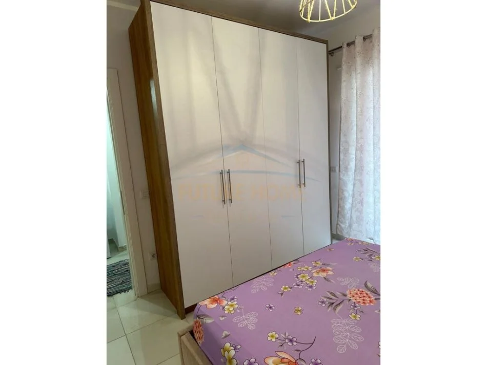 Tirane, jepet me qera apartament 1+1 Kati 3, 68 m² 450 € (rrugen Hysni Rusi,)