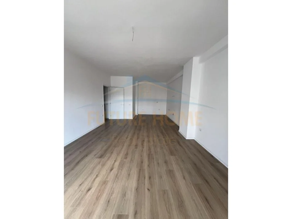 Tirane, shitet apartament 2+1 Kati 1, 103 m² 143.654 € (Unaza E Re)