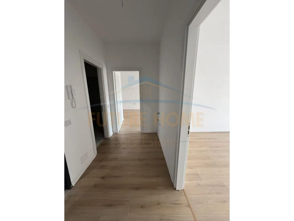 Tirane, shitet apartament 2+1 Kati 1, 103 m² 143.654 € (Unaza E Re)