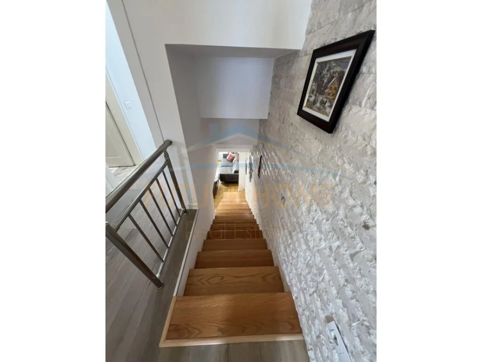 Tirane, shitet apartament 3+1 , 149 m² 310.000 € (LIQENI I THATE)