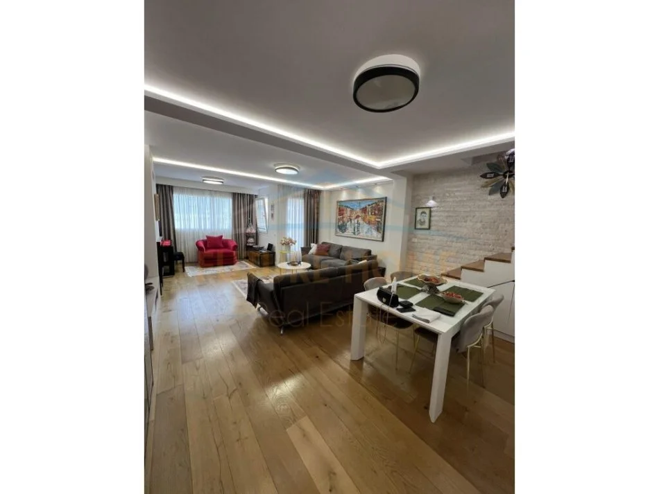 Tirane, shitet apartament 3+1 , 149 m² 310.000 € (LIQENI I THATE)