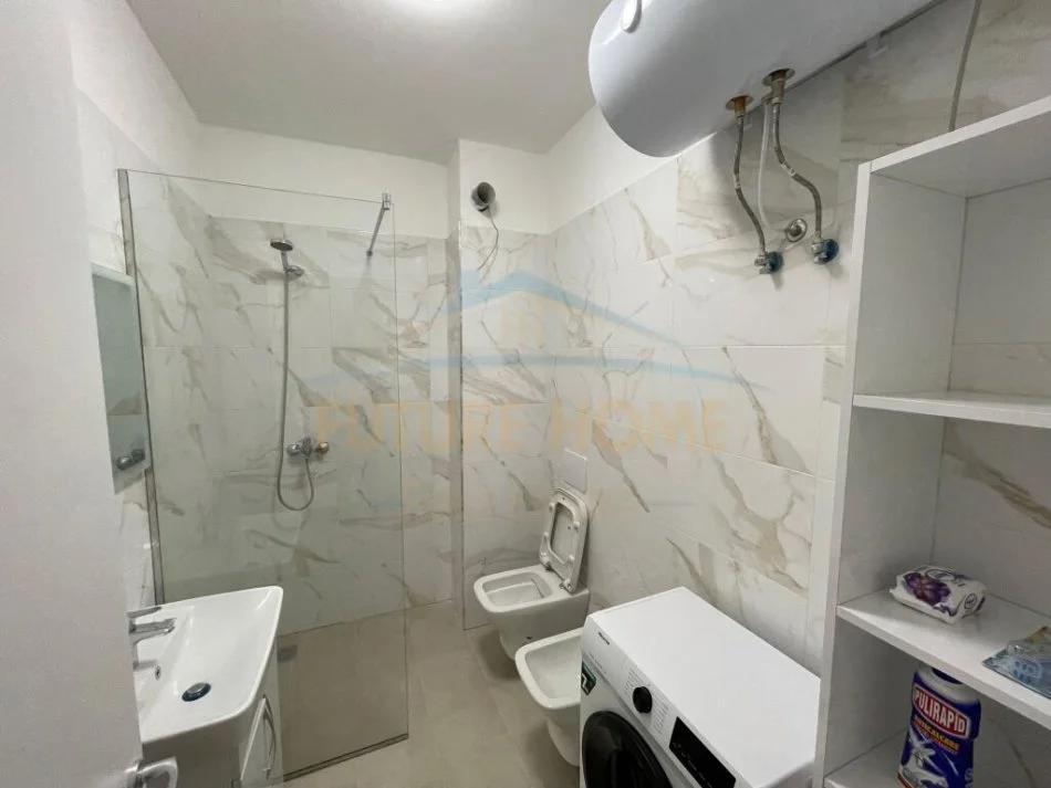 Tirane, jepet me qera apartament 1+1 Kati 4, 55 m² 450 € (STACIONI I TRENIT)