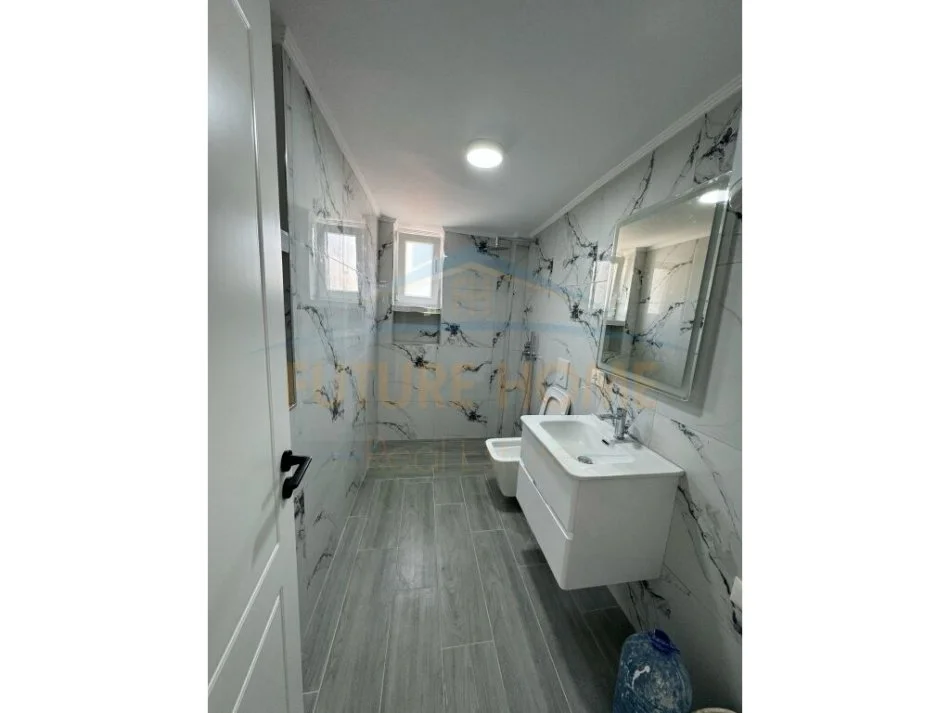 Tirane, shitet apartament 2+1 Kati 3, 53 m² 128.000 € (HARRY FULTZ)
