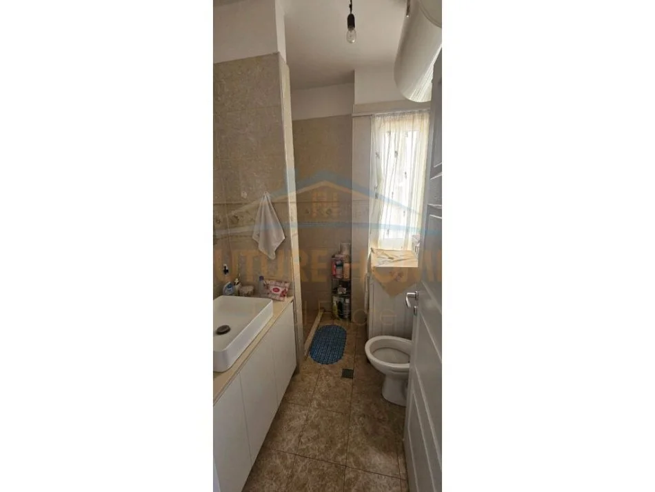 Tirane, shitet apartament Kati 5, 57 m² 108.300 € (FUSHA E AVIACIONIT)