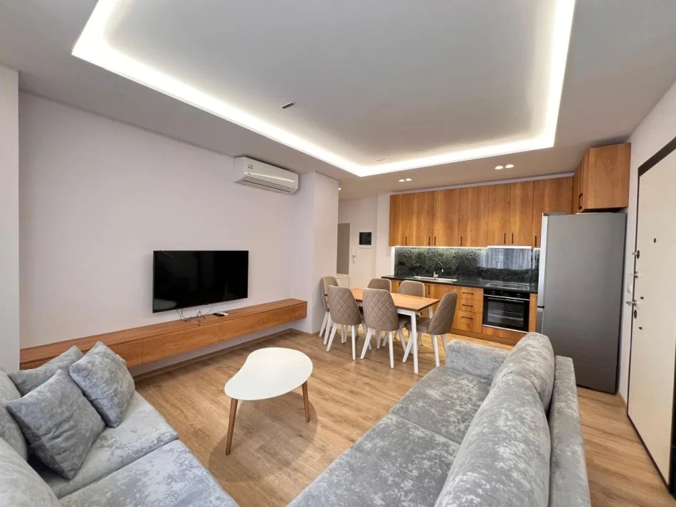 Tirane, jepet me qera apartament 2+1+Aneks+Ballkon Kati 3, 110 m² 650.000 € (Astir)