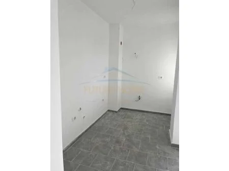 Durres, shitet apartament 1+1 Kati 6, 65 m² 88.000 € (Ura e Dajlanit, Durres AREA41523)