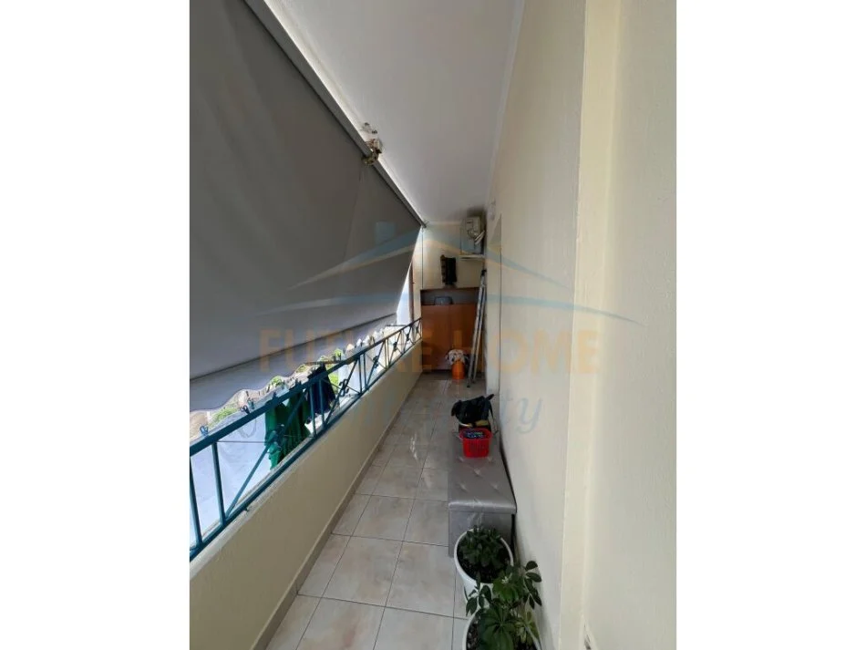 Tirane, shitet apartament 1+1 Kati 4, 79 m² 120.000 € (BRRYL)