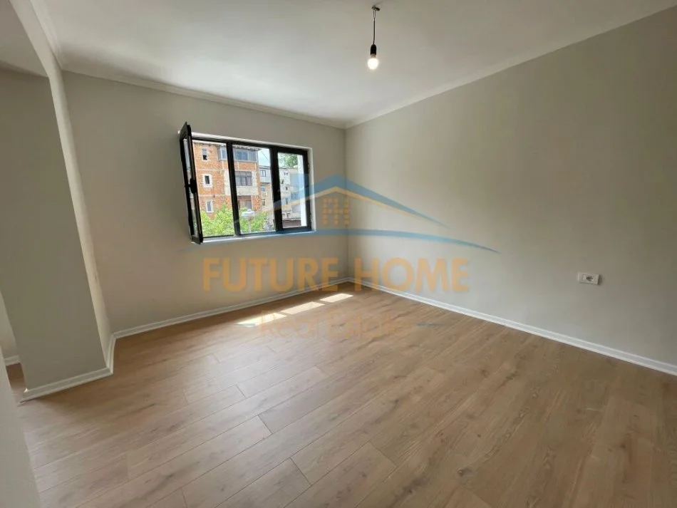 Tirane, shitet apartament 1+1 Kati 3, 56 m² 87.000 € (ISH RESTORANT DURRESI)